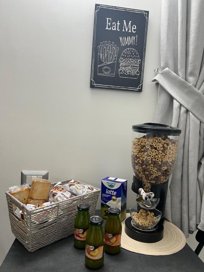 Napoli Centro-La Casa Di Lucio Bed and Breakfast Εξωτερικό φωτογραφία